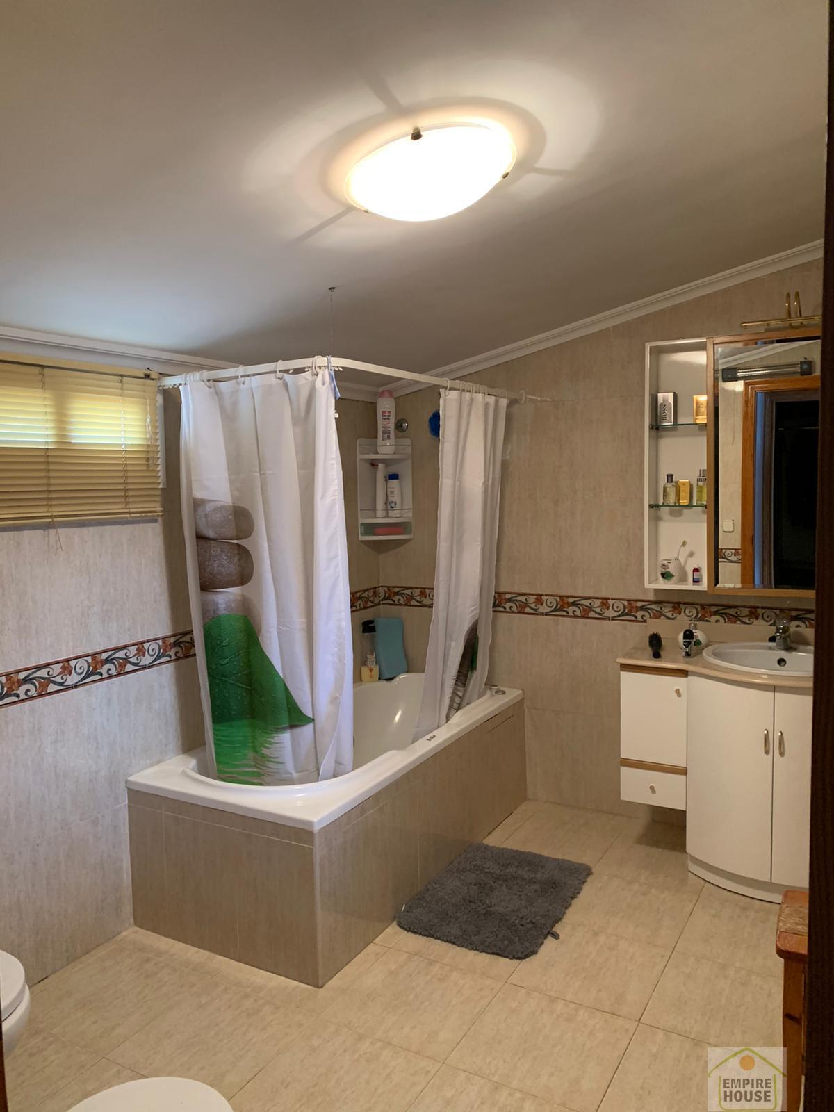 For sale of chalet in Torrent