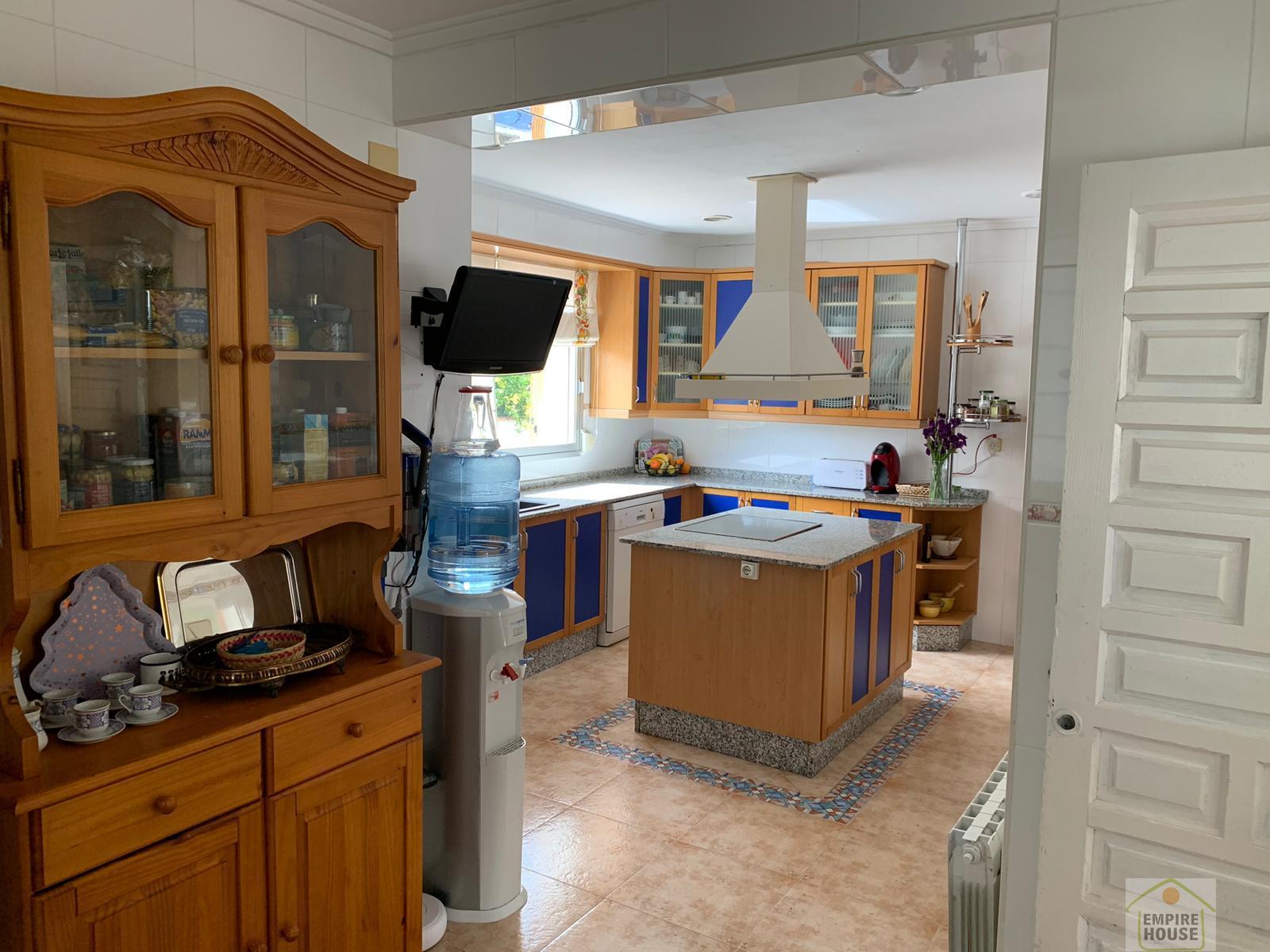 For sale of chalet in Torrent