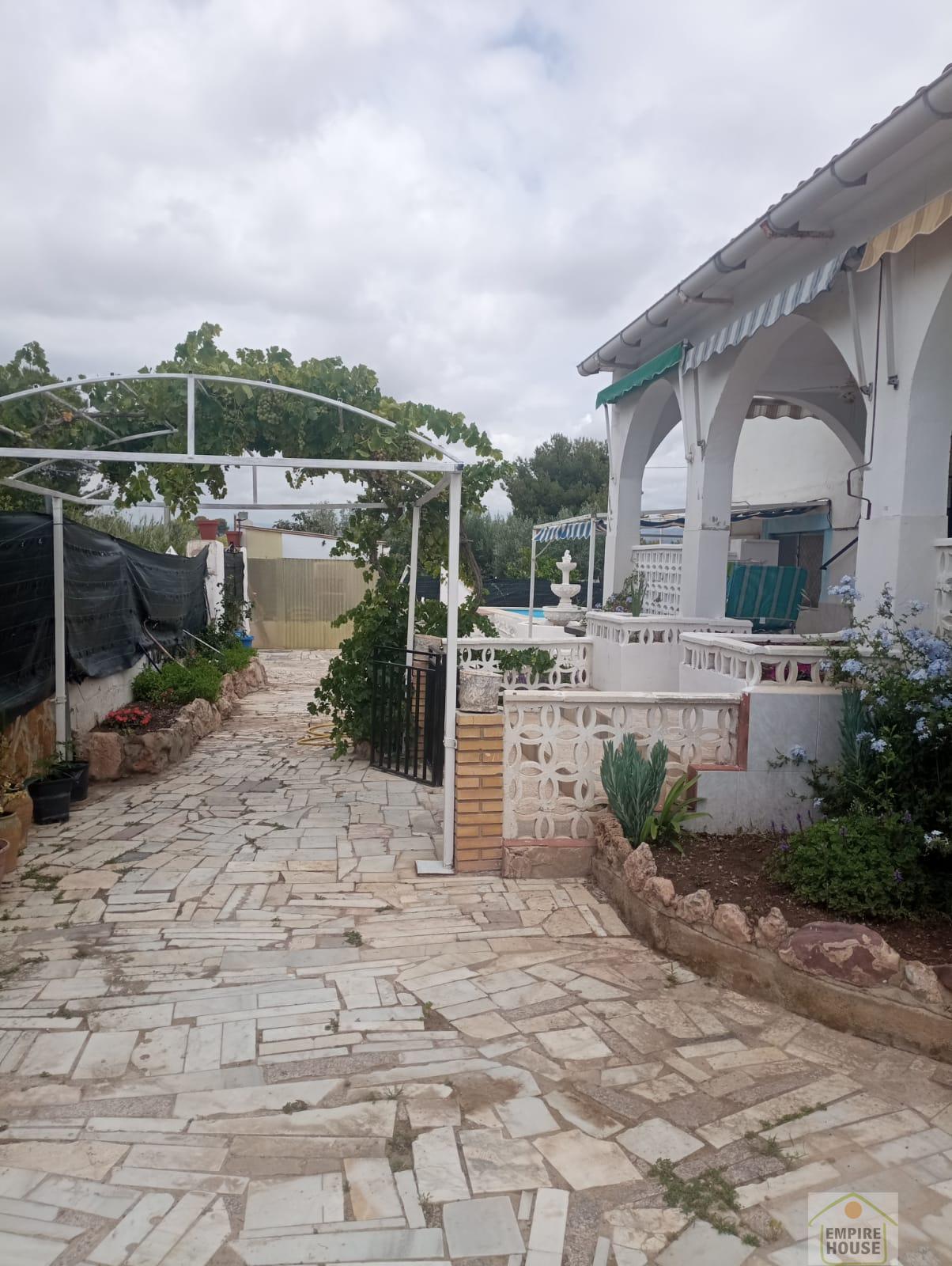 For sale of chalet in Llíria