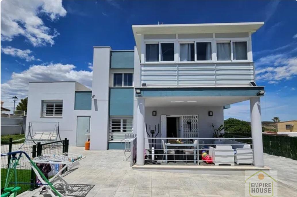 Venta de chalet en Montroy