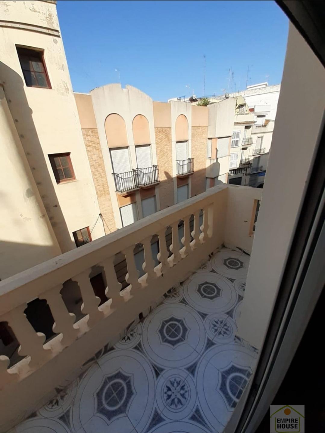 For rent of apartment in Algemesí