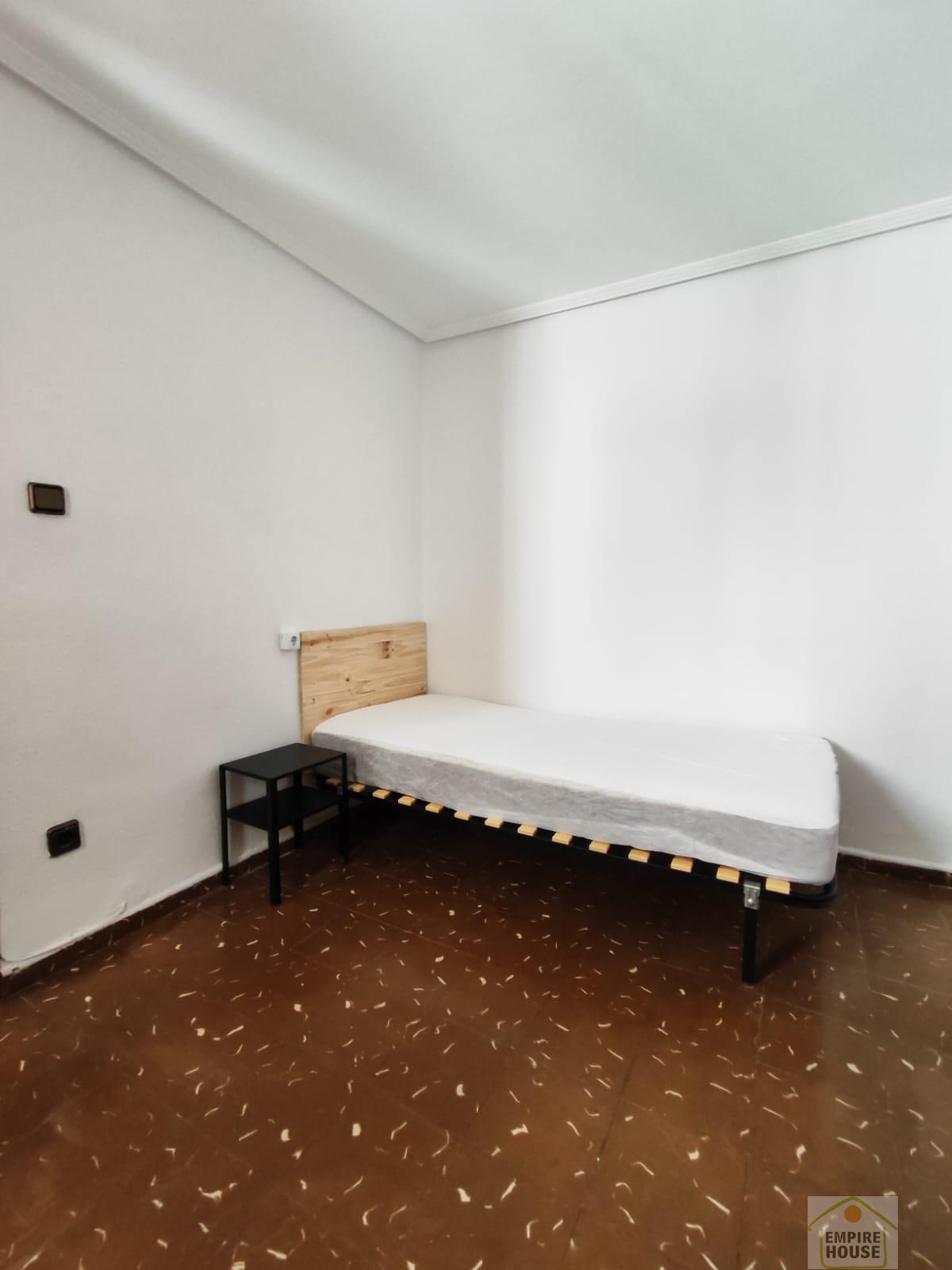 For rent of flat in Valencia