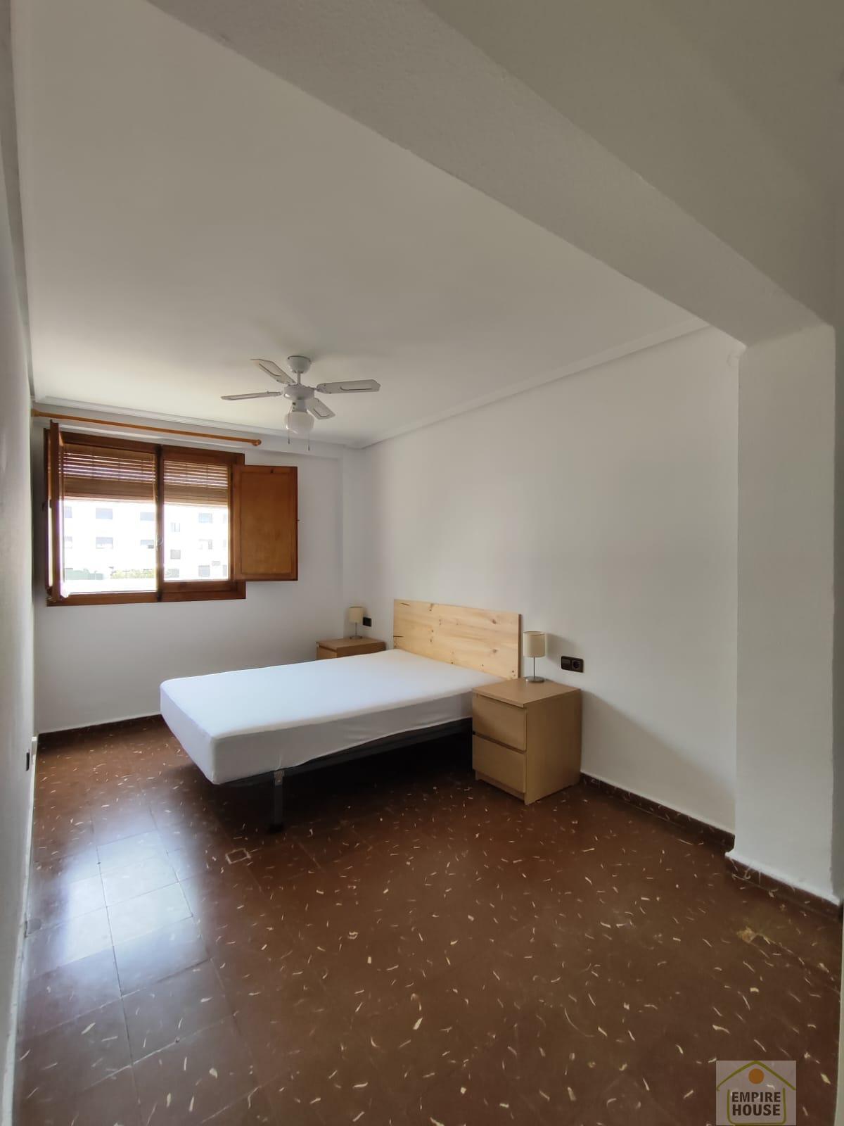 For rent of flat in Valencia