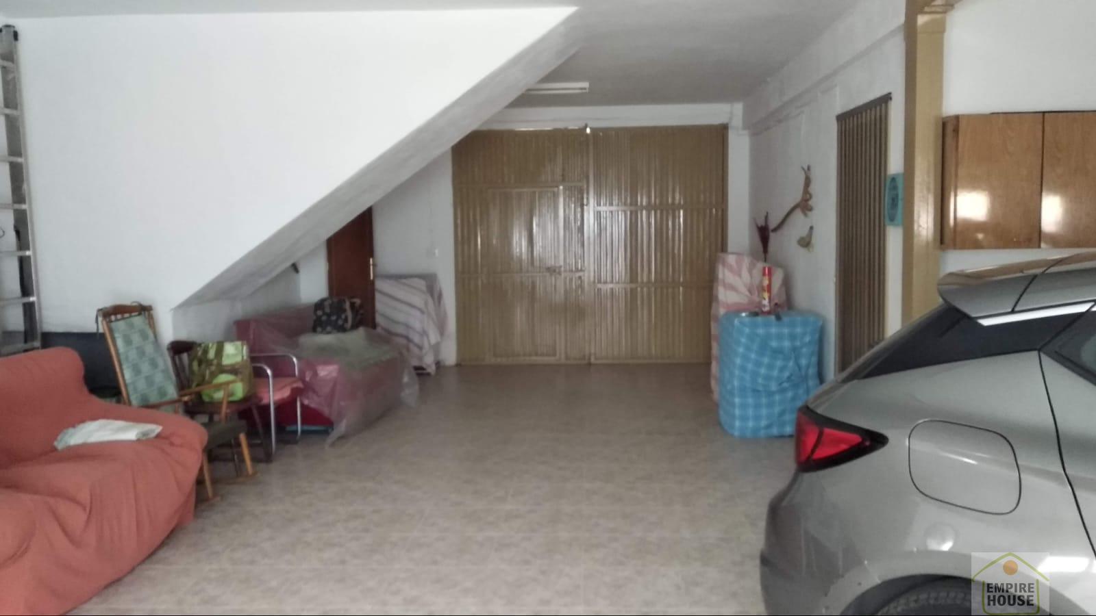 For sale of house in Alcalá del Júcar