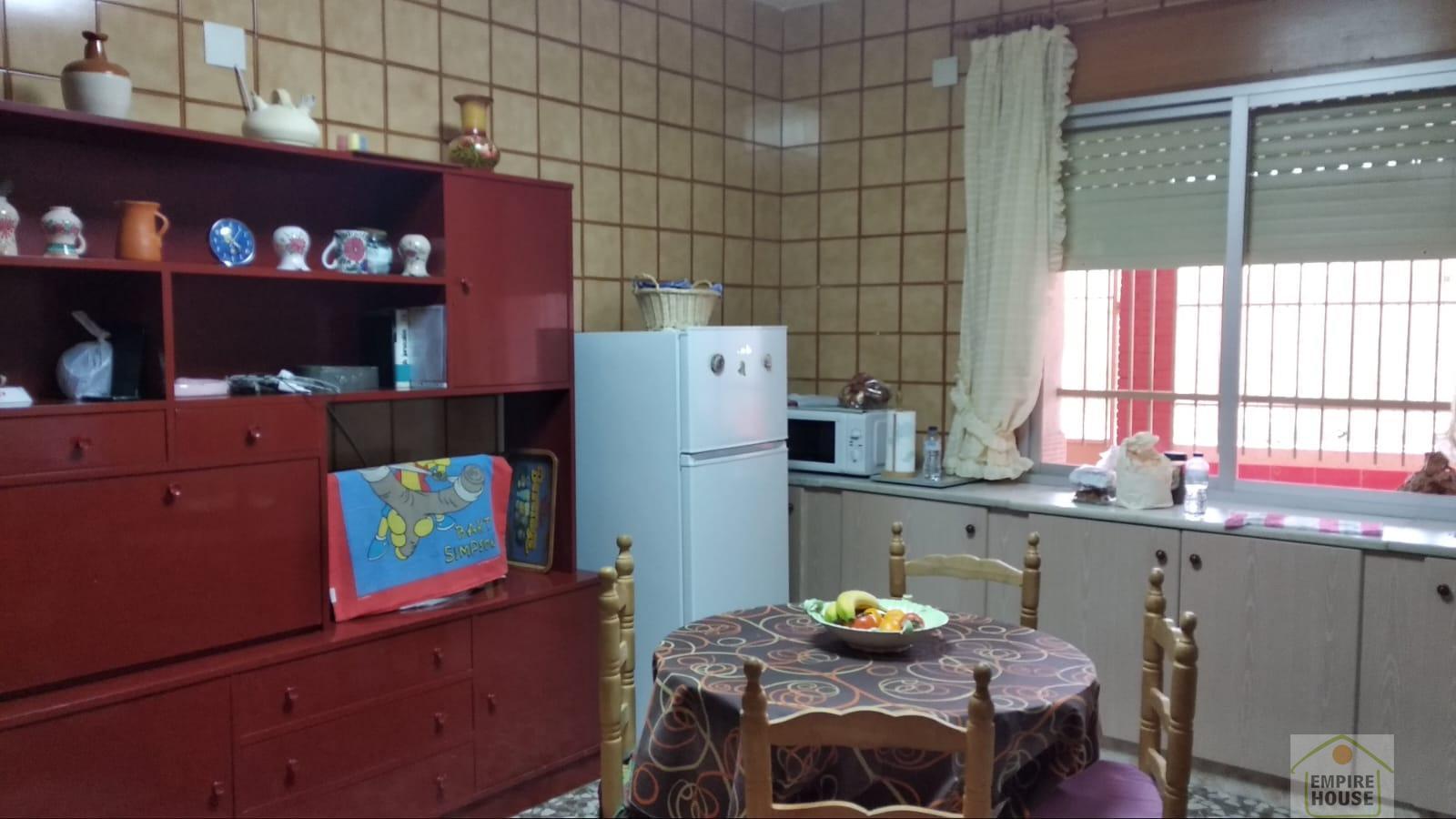 For sale of house in Alcalá del Júcar
