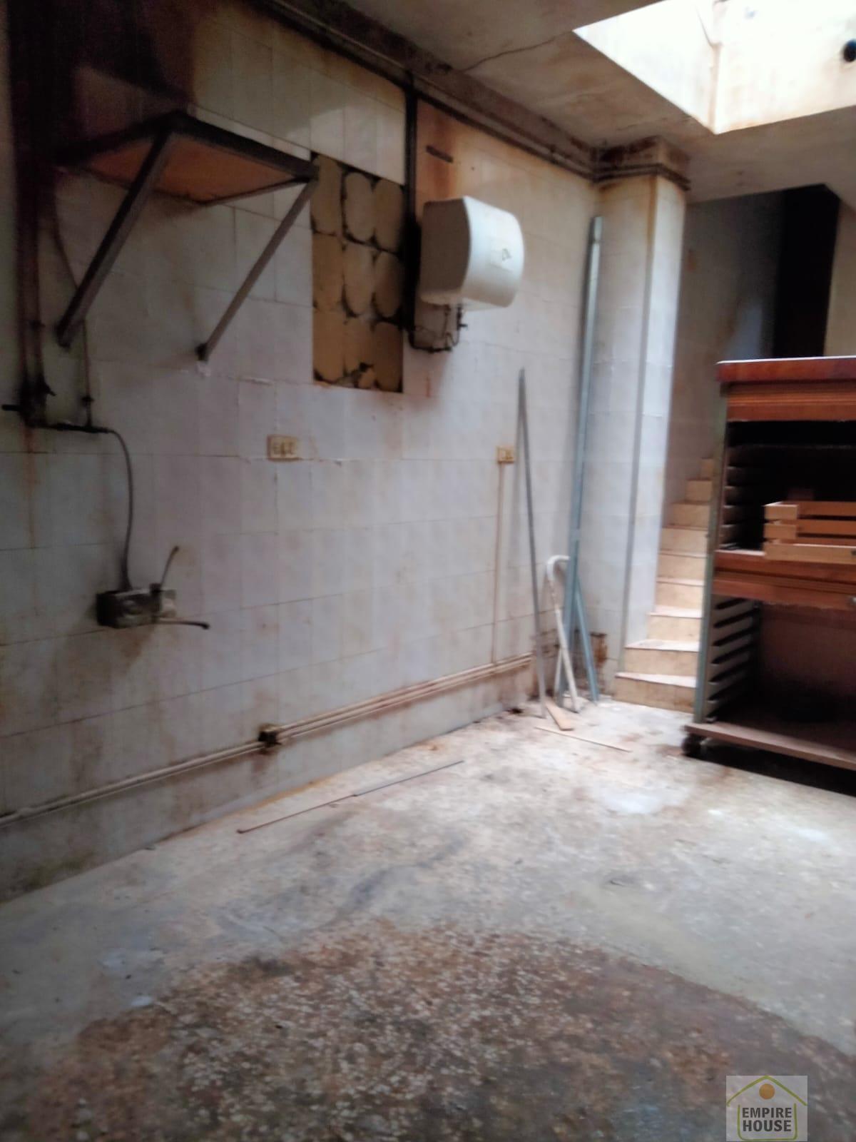 For sale of premises in Valencia