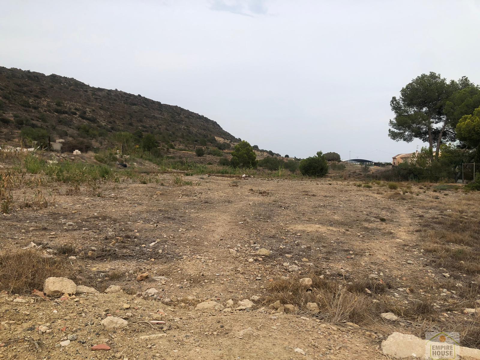 For sale of land in Monserrat