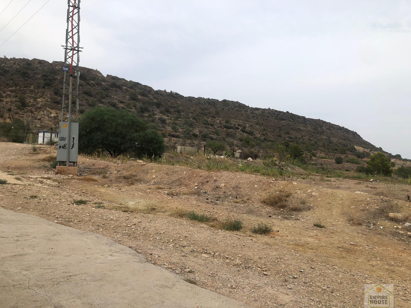 For sale of land in Monserrat