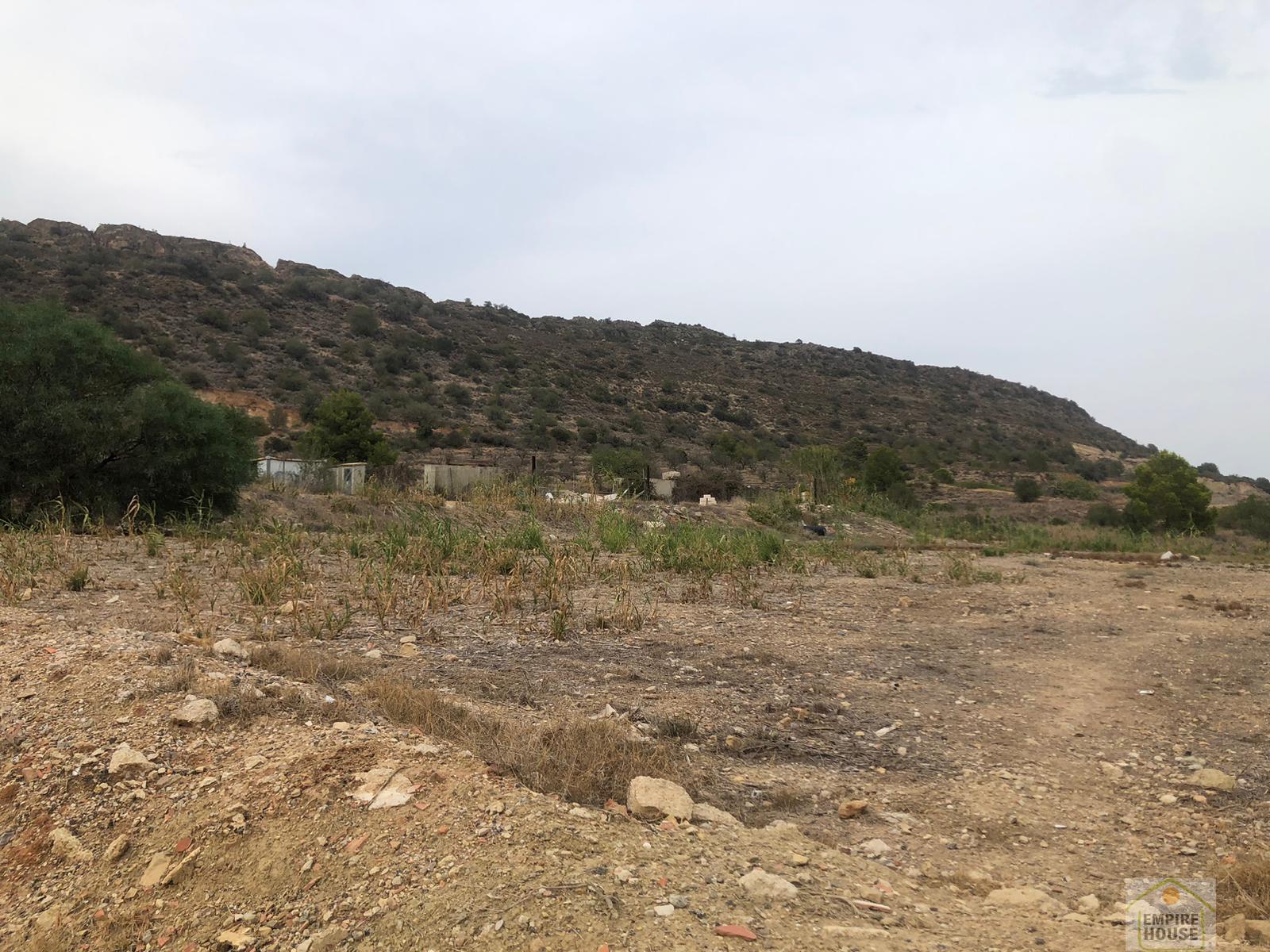 For sale of land in Monserrat