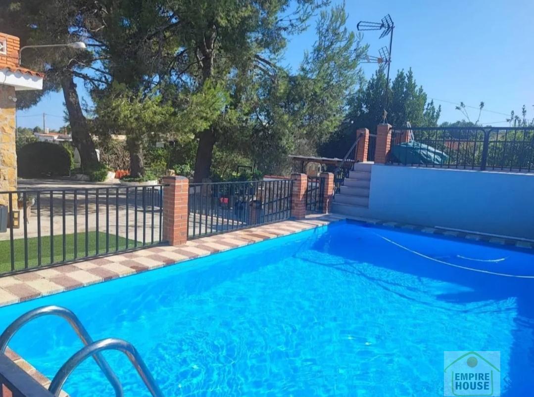 For sale of chalet in Torrent