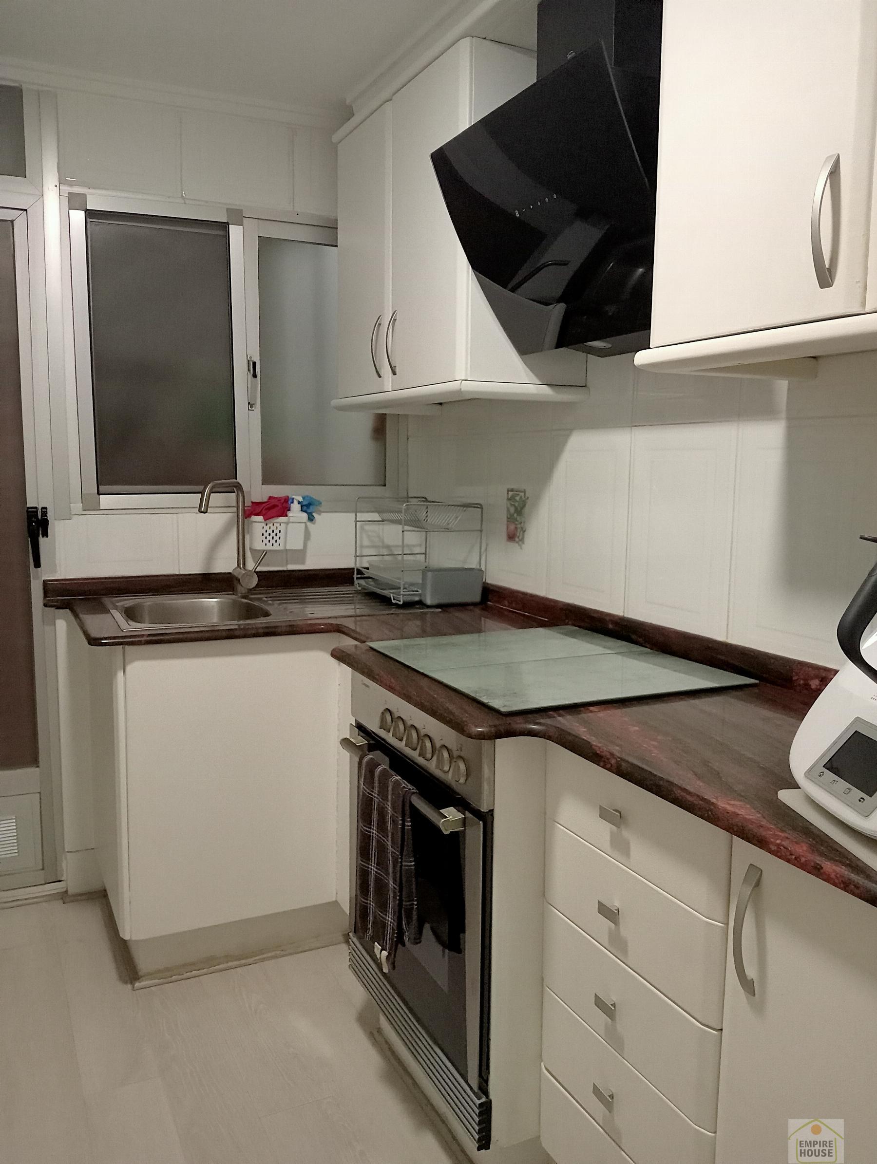 For sale of flat in Torrent