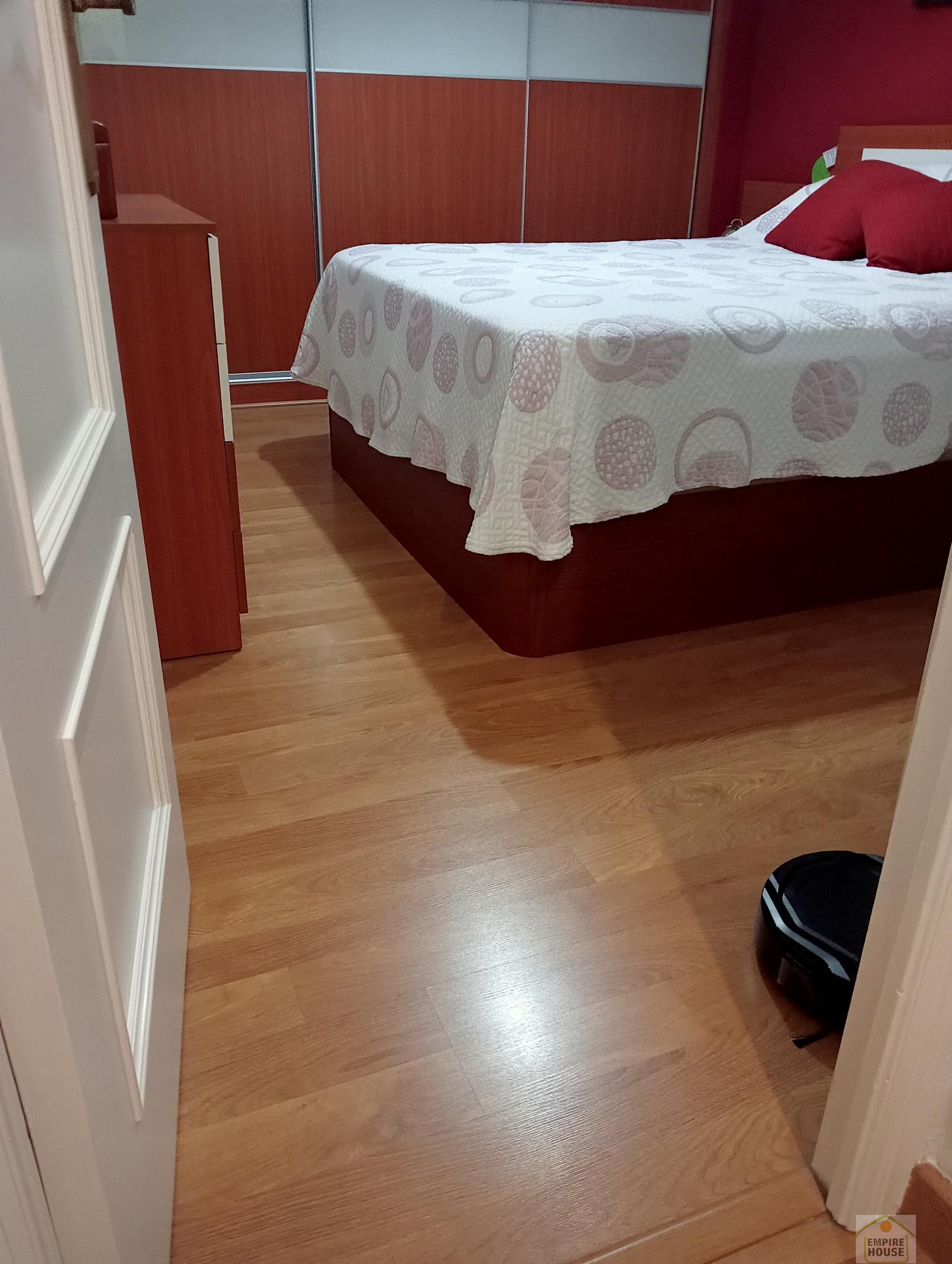 For sale of flat in Torrent