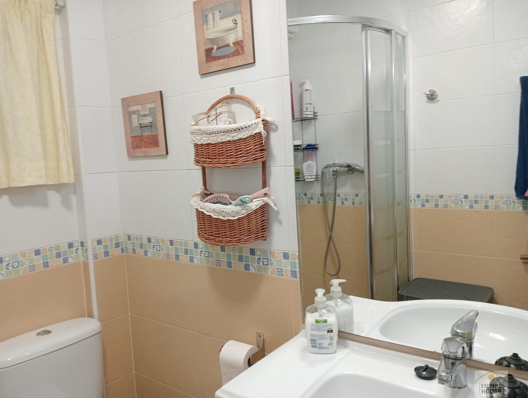 For sale of flat in Torrent