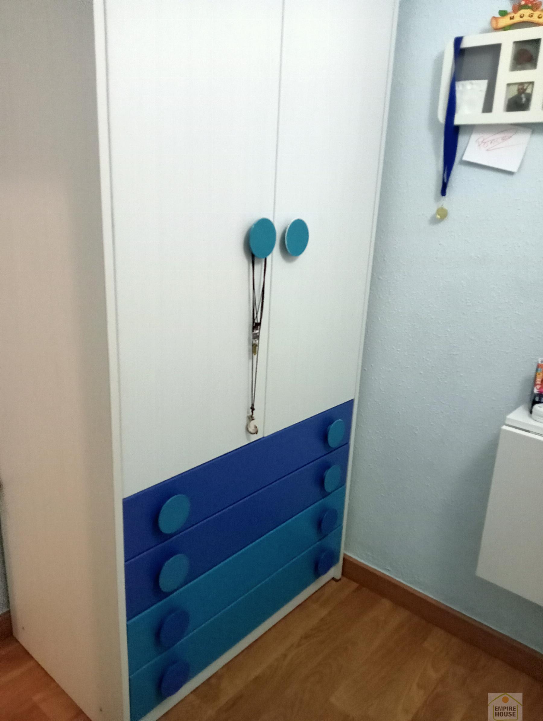 For sale of flat in Torrent