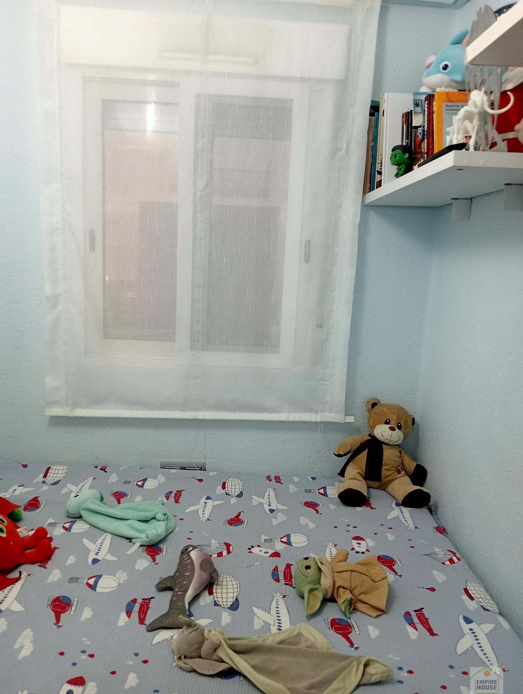 For sale of flat in Torrent