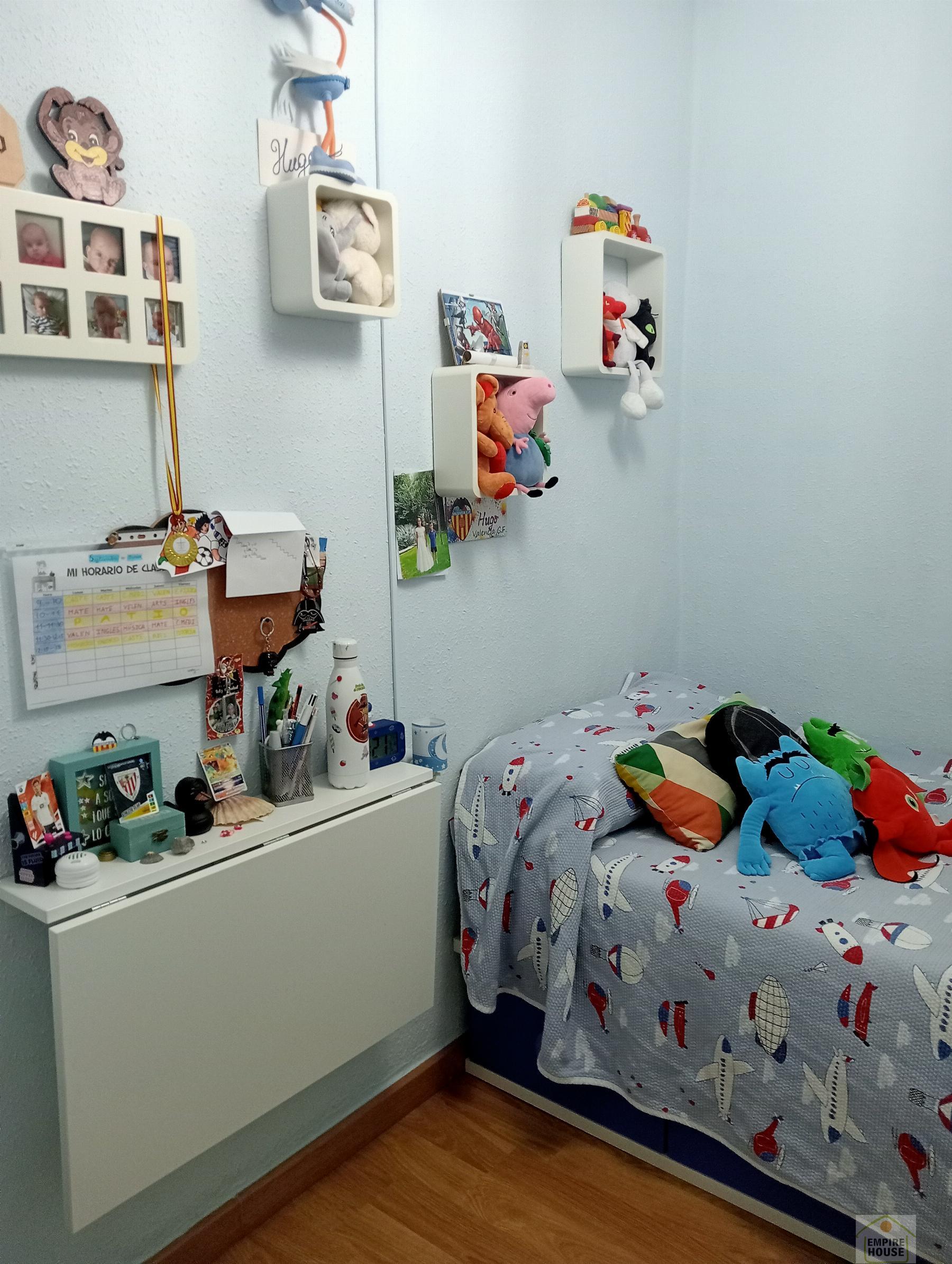 For sale of flat in Torrent