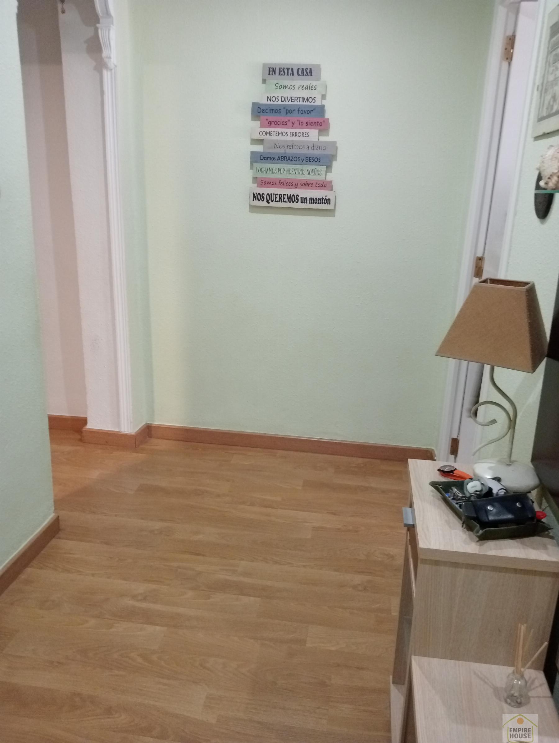For sale of flat in Torrent