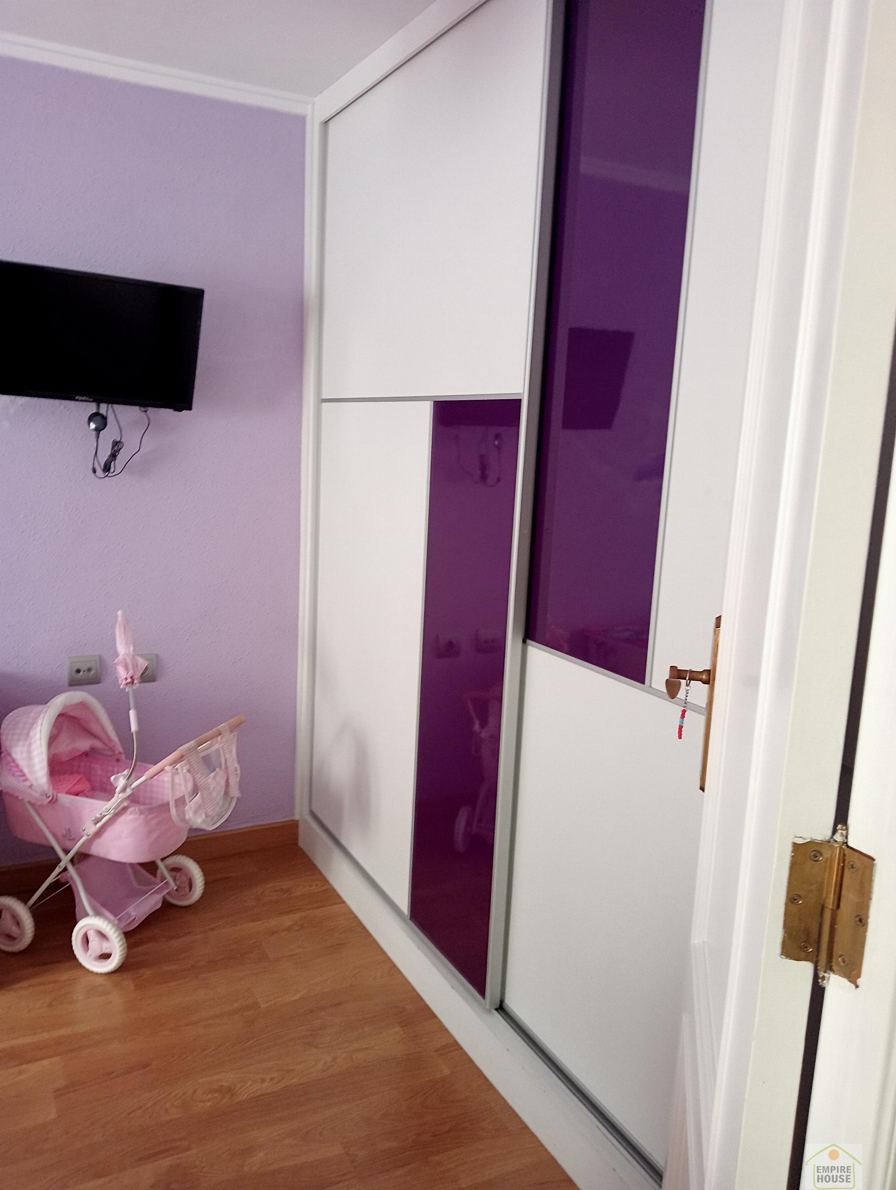 For sale of flat in Torrent