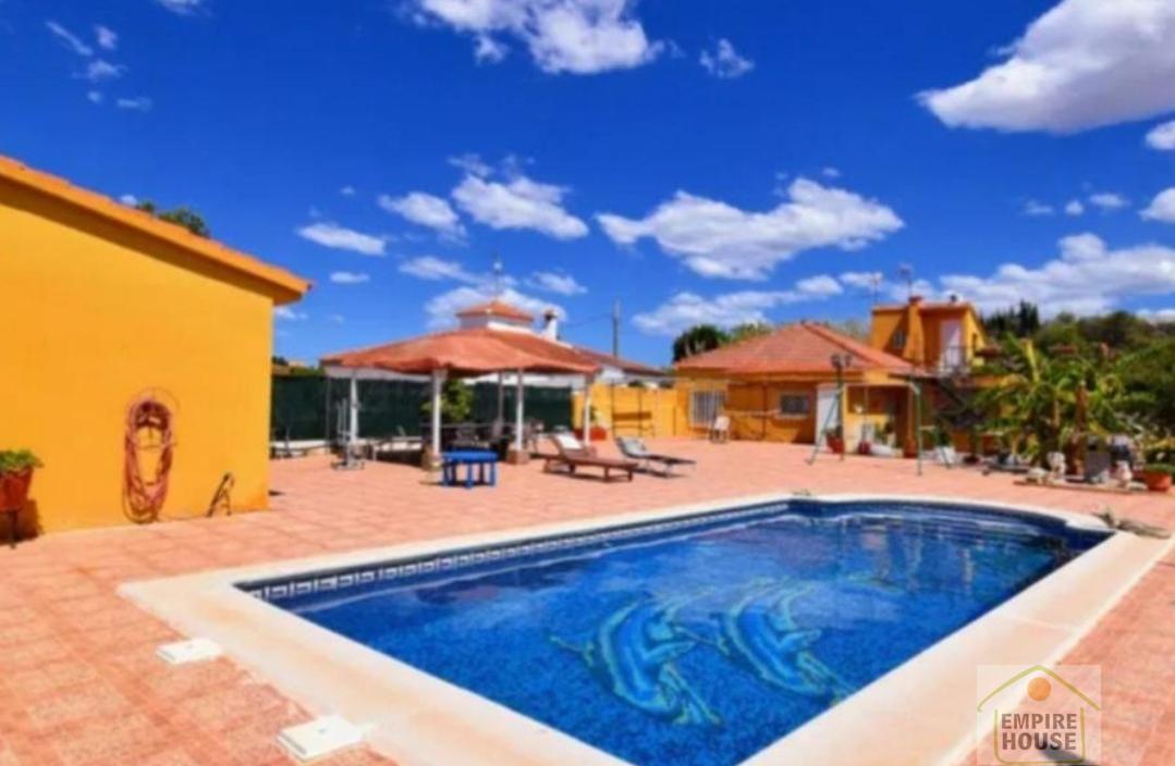 For sale of chalet in Torrent