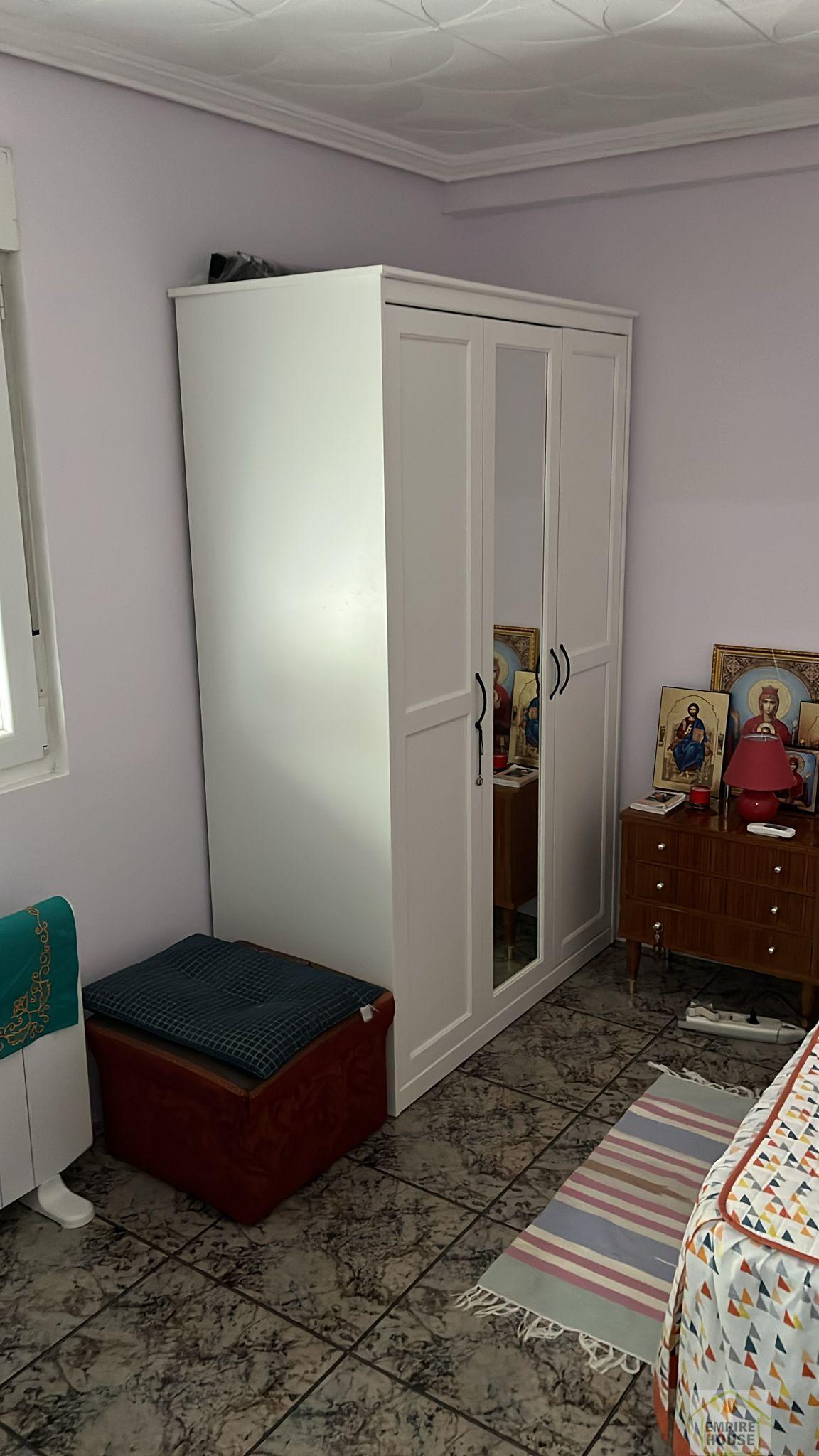 For sale of flat in Torrent