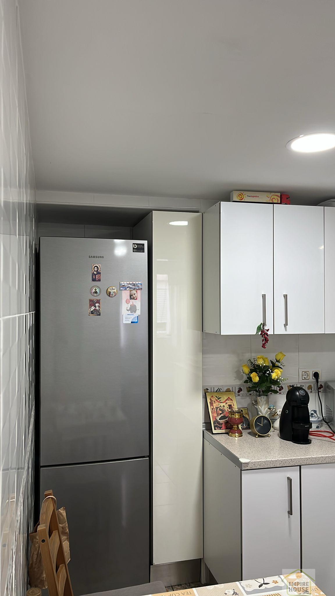 For sale of flat in Torrent