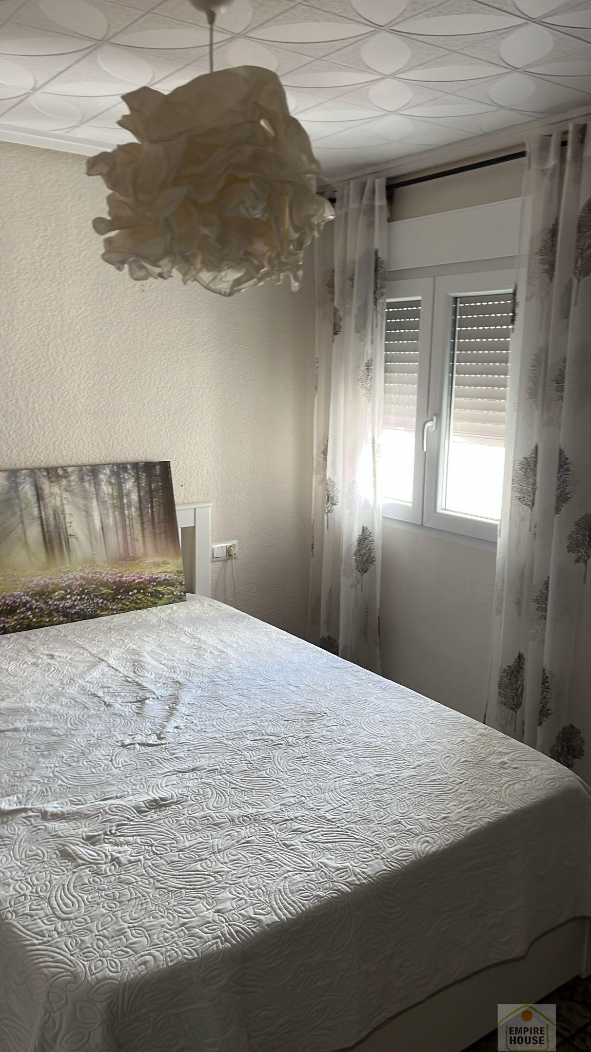 For sale of flat in Torrent