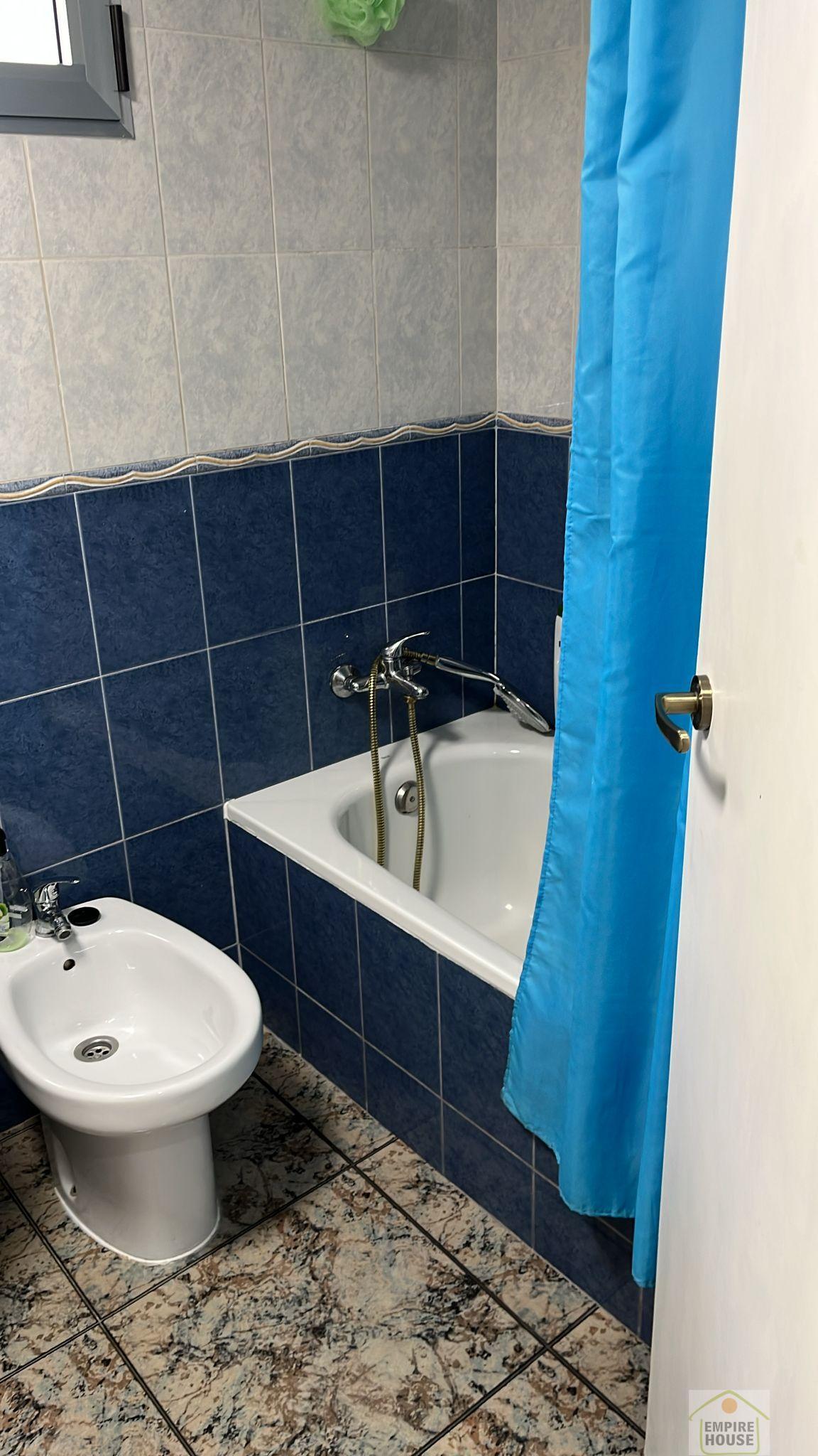 For sale of flat in Torrent