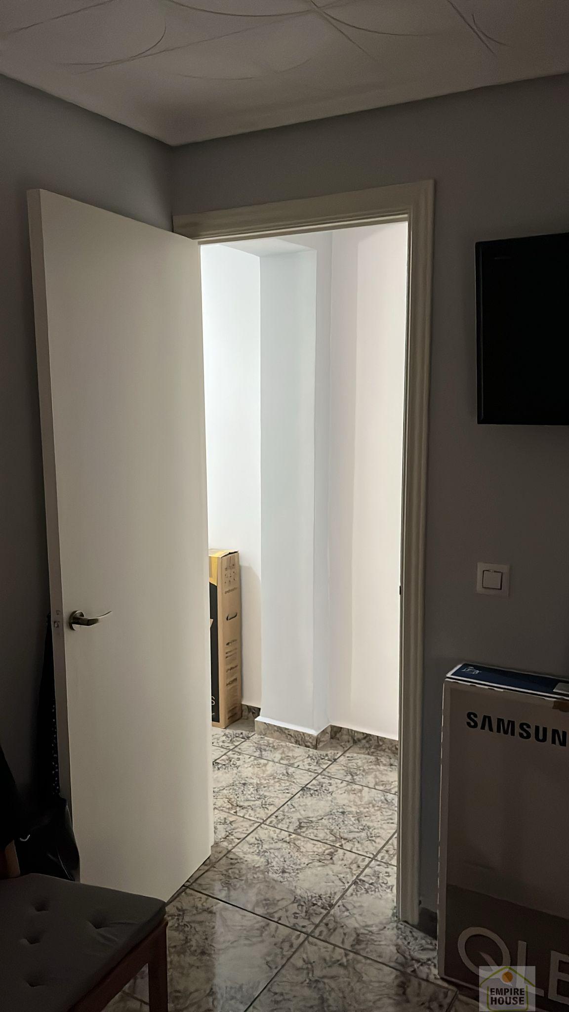 For sale of flat in Torrent