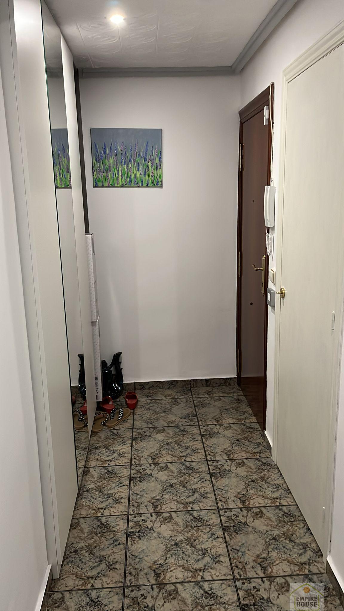 For sale of flat in Torrent