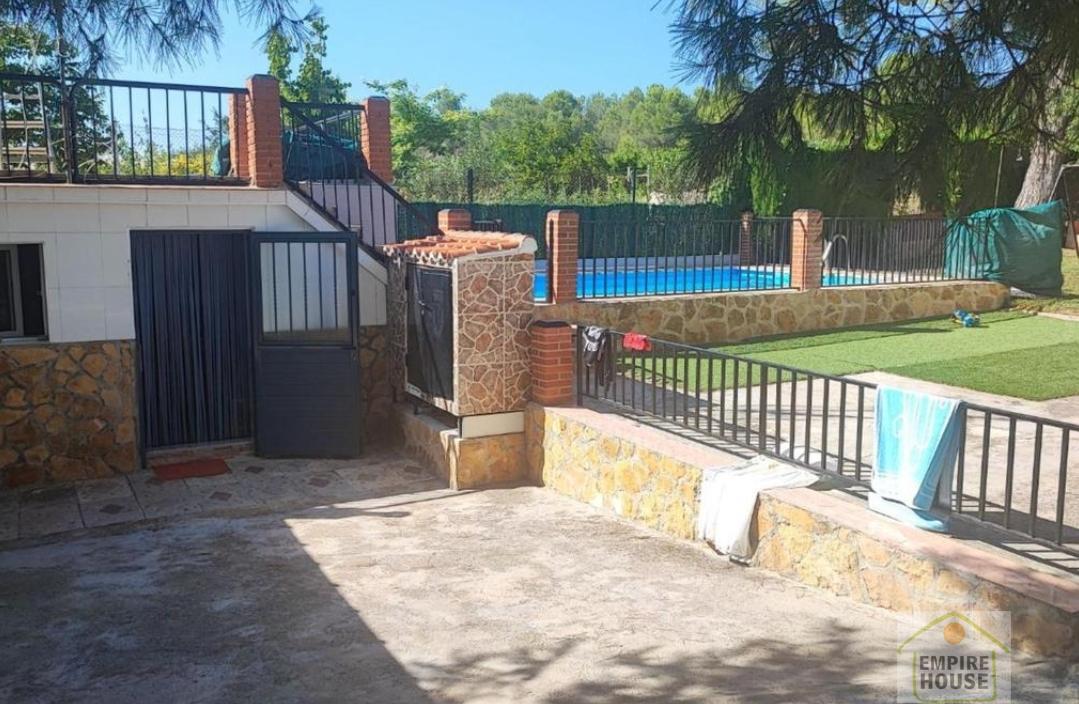 For sale of chalet in Torrent