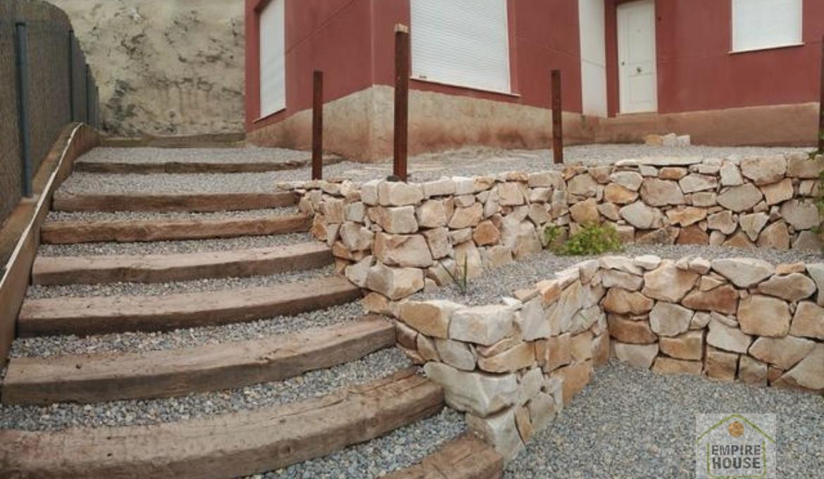 For rent of chalet in Serra