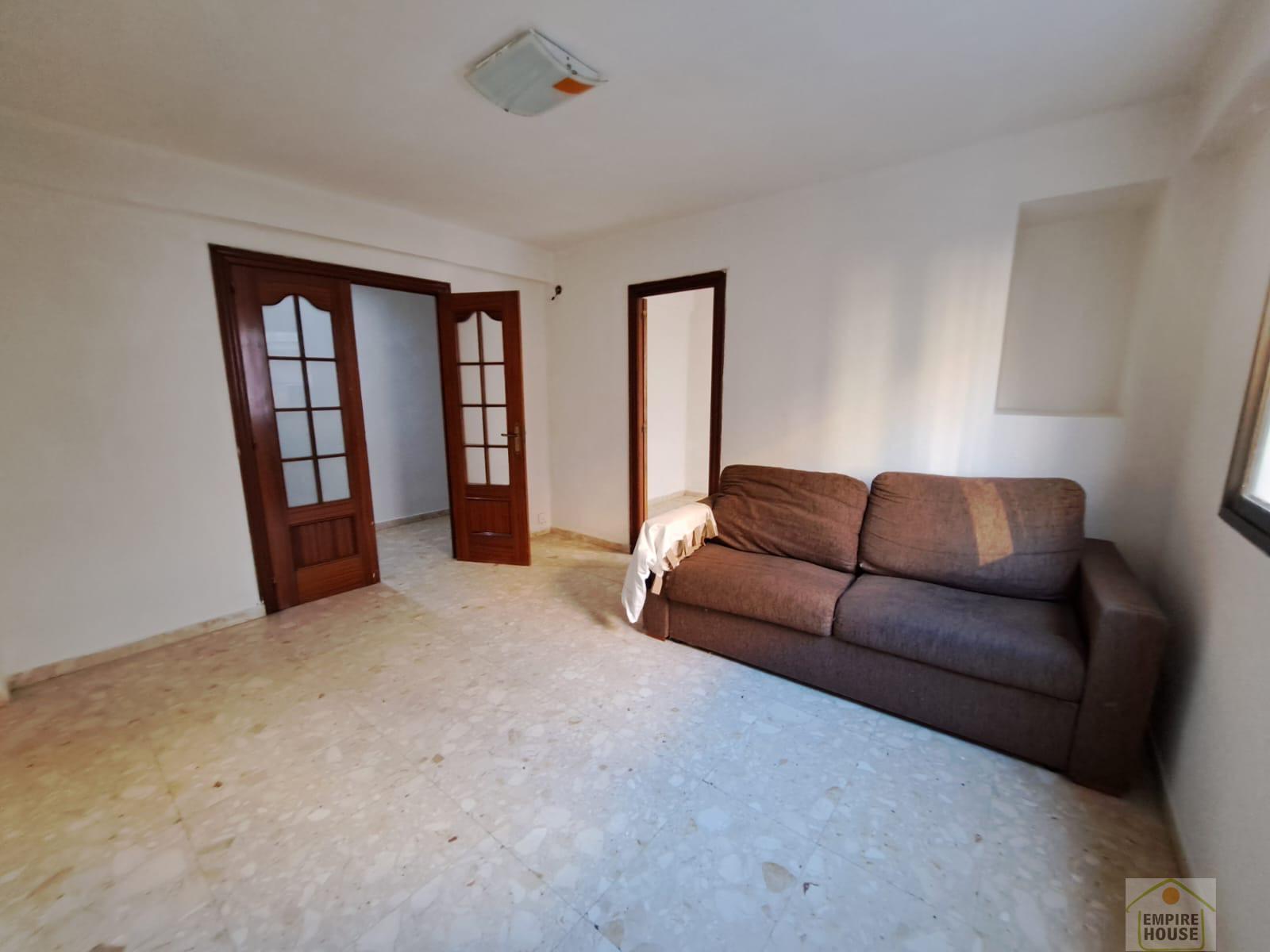 For sale of flat in Valencia