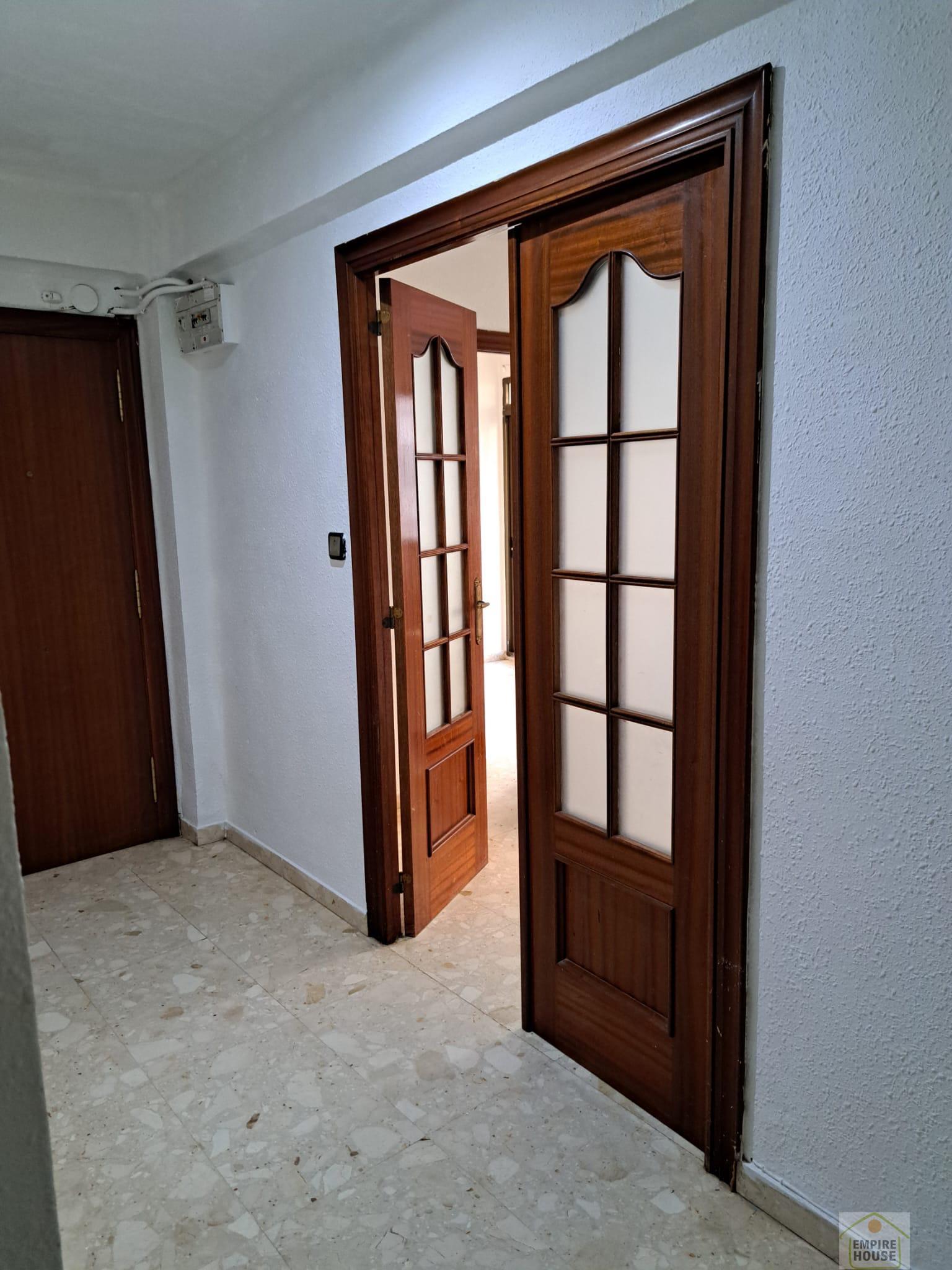 For sale of flat in Valencia