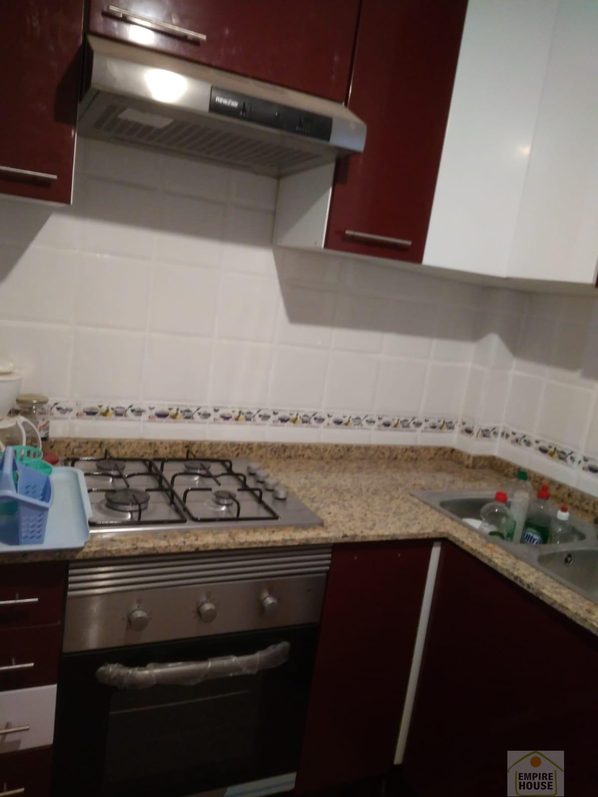 For rent of chalet in La Pobla de Vallbona