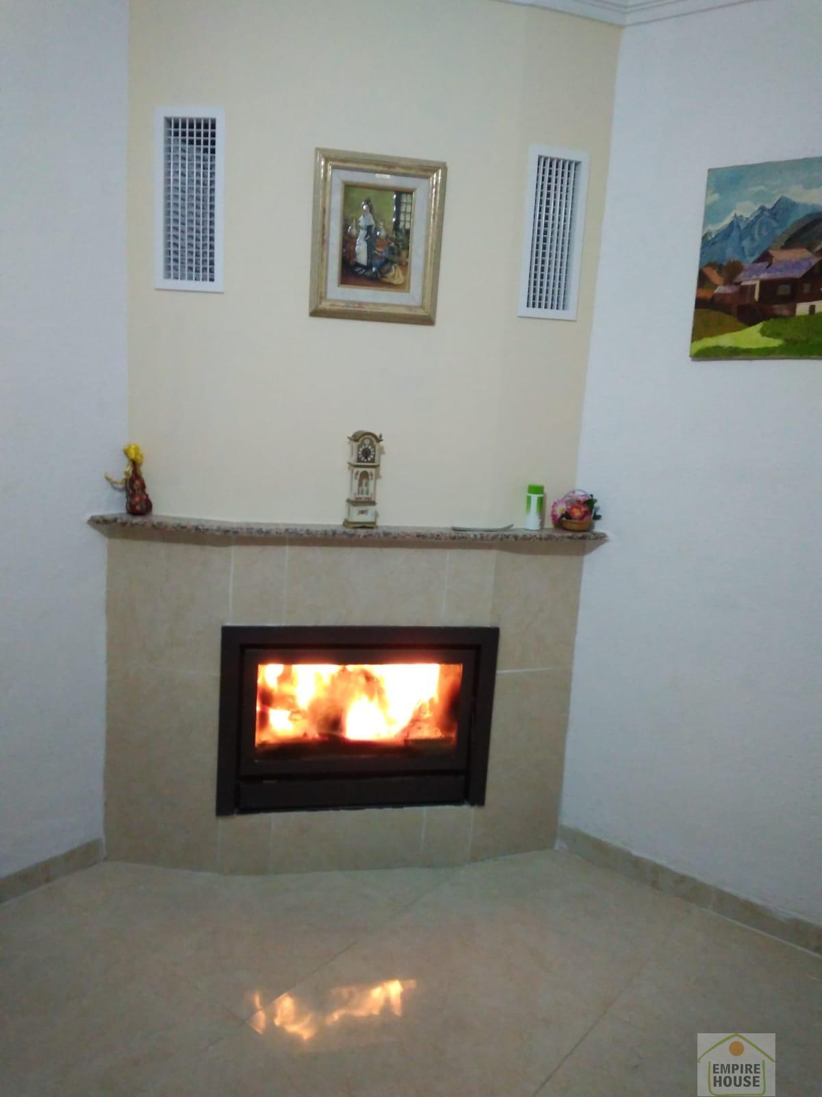 For rent of chalet in La Pobla de Vallbona