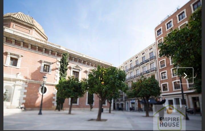 For rent of office in Valencia