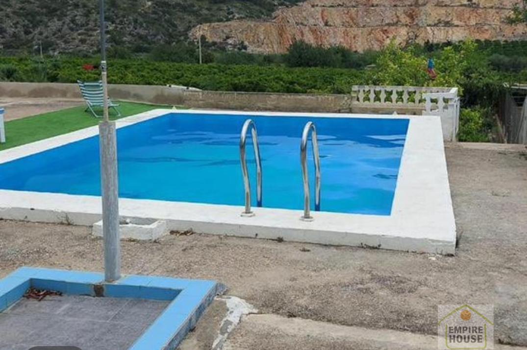 For sale of chalet in Torrent