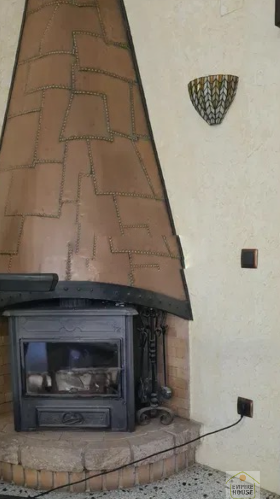 For sale of house in Gilet