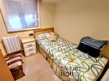 For sale of house in Gilet