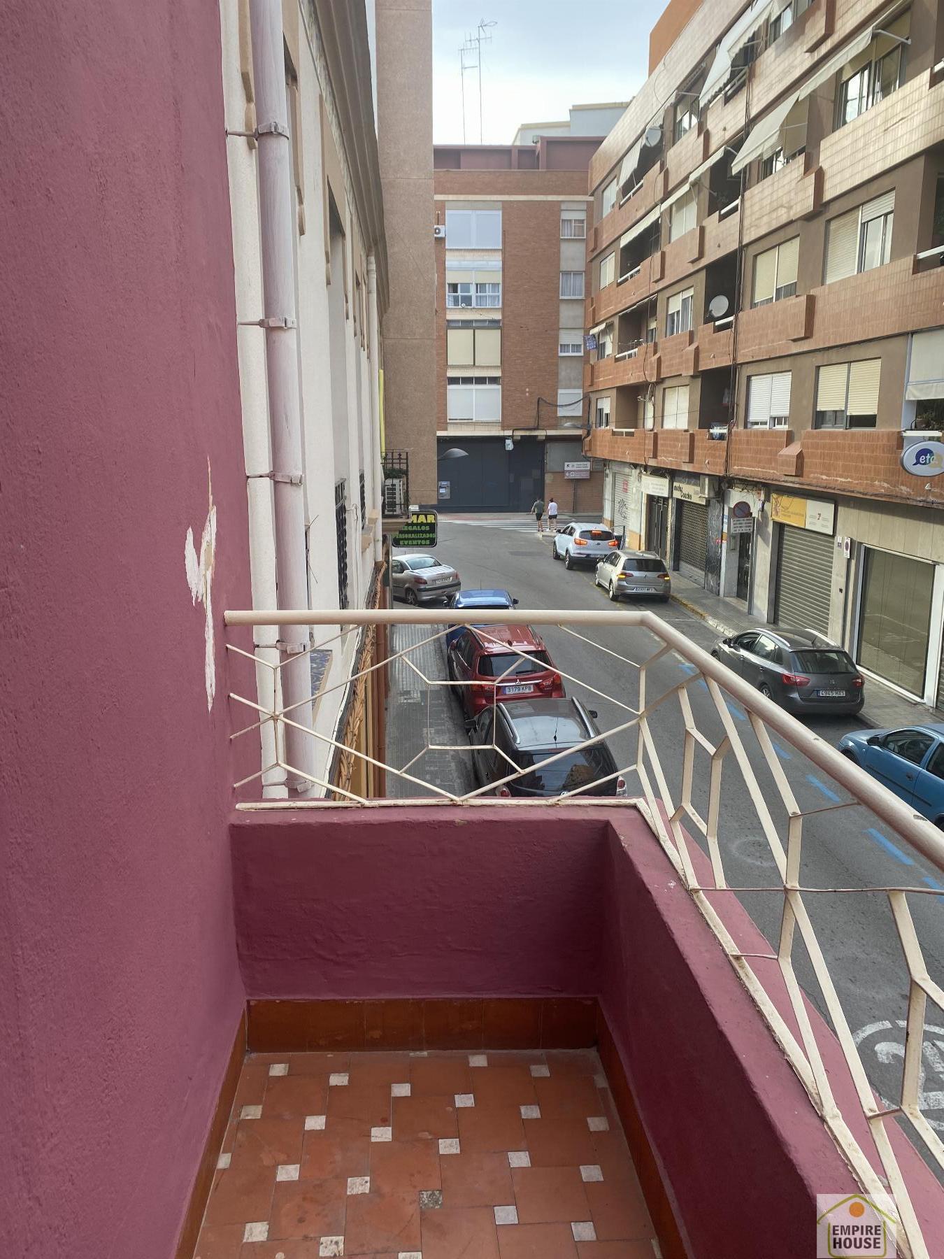 For sale of building in Sagunto Sagunt