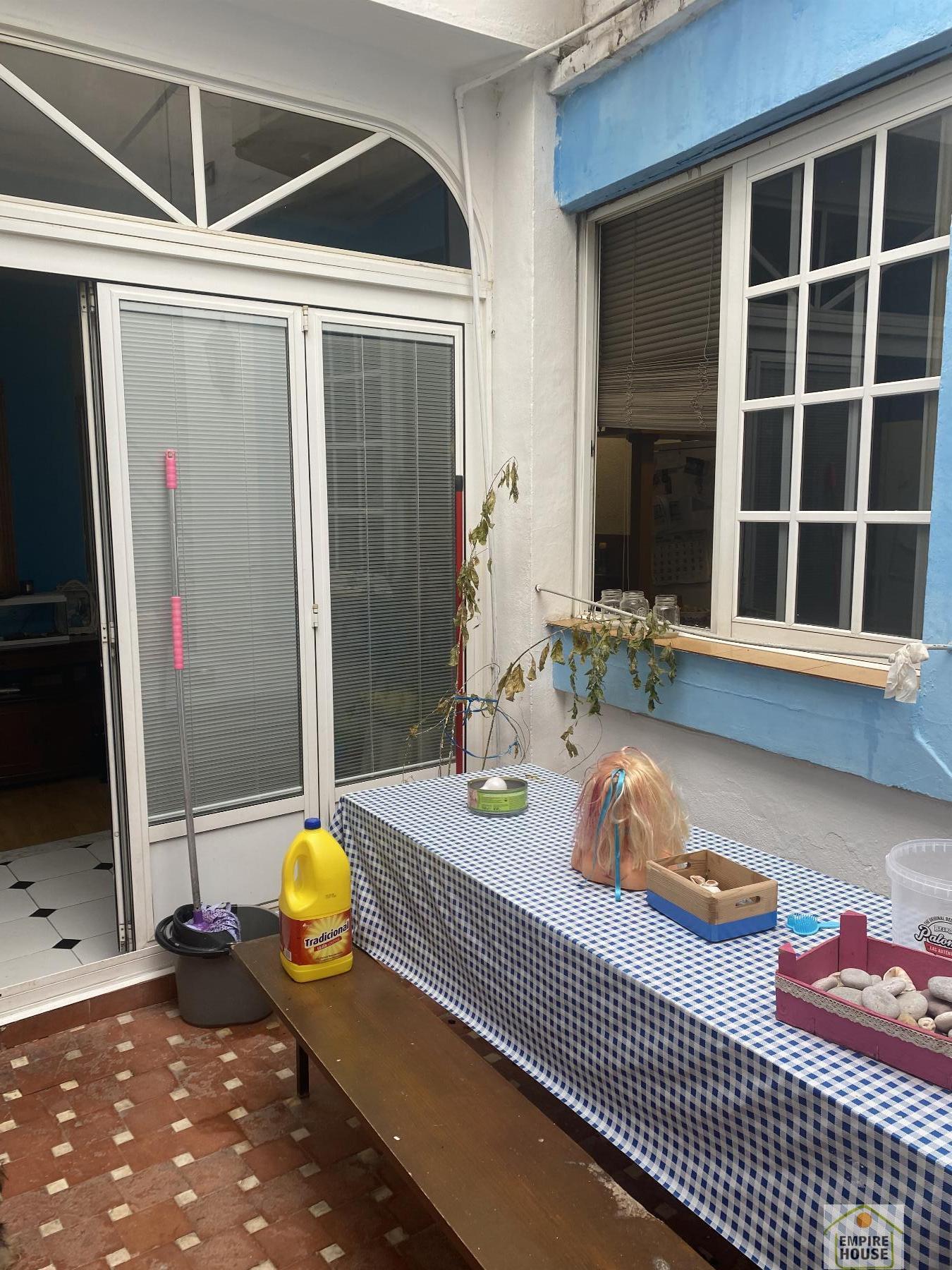 For sale of building in Sagunto Sagunt