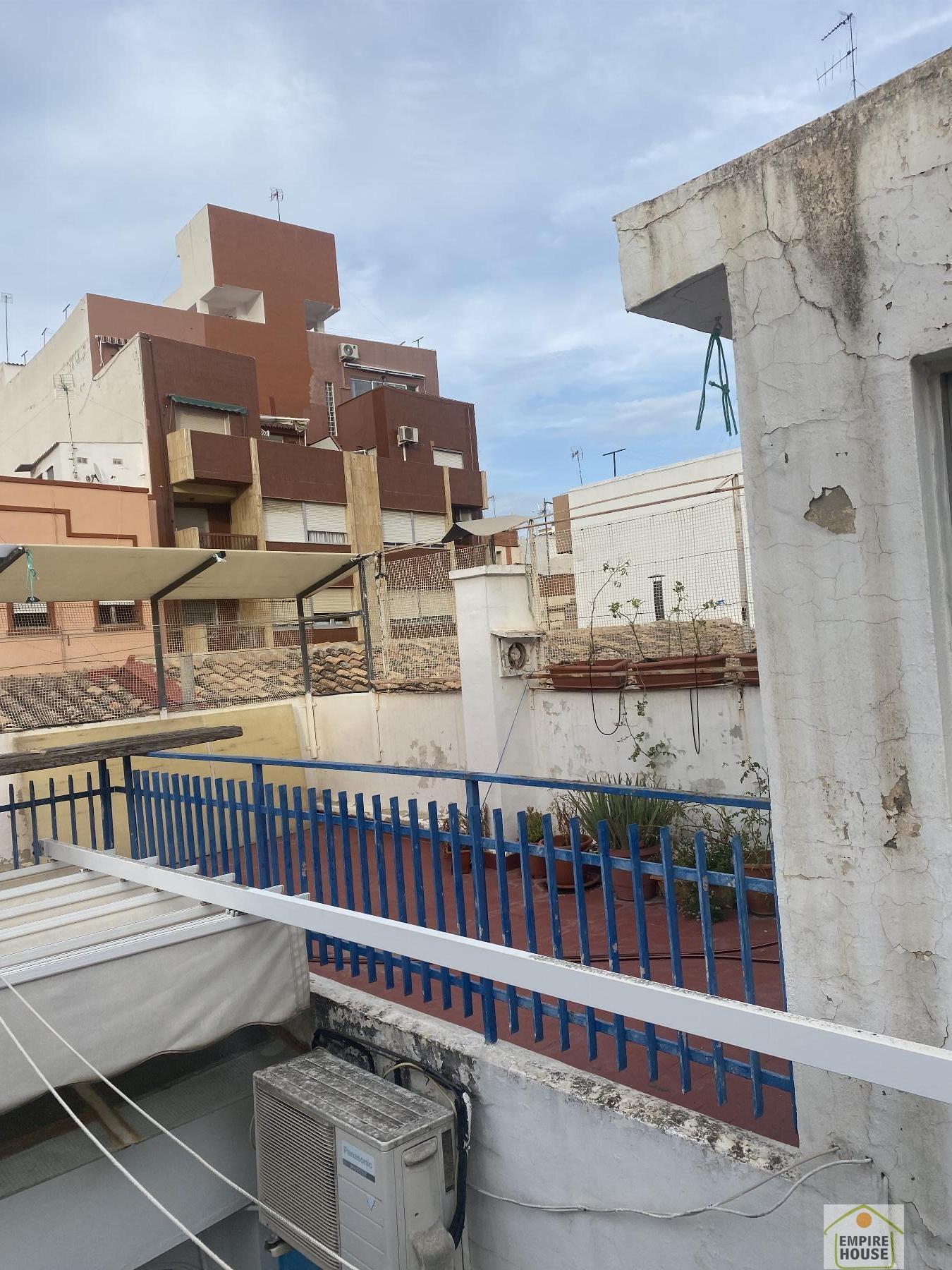 For sale of building in Sagunto Sagunt