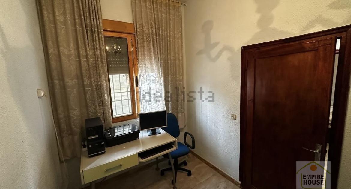 For sale of house in Enguera