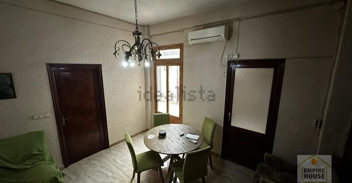For sale of house in Enguera