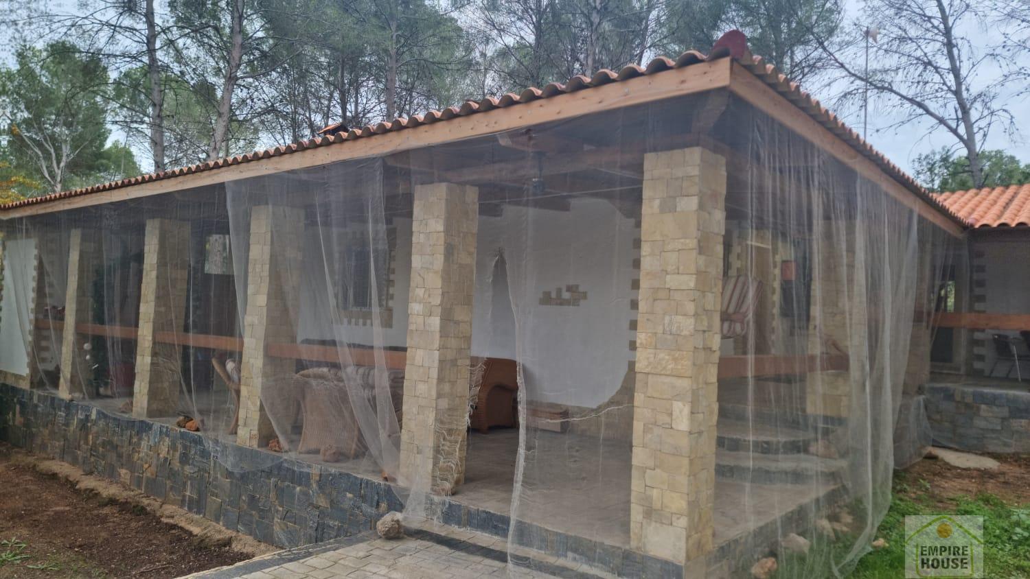 Venta de chalet en Macastre