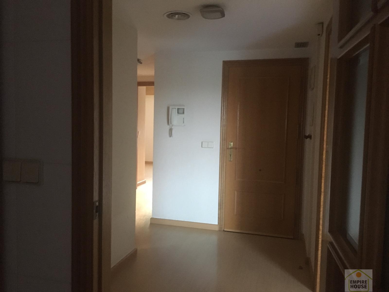 For sale of flat in Valencia