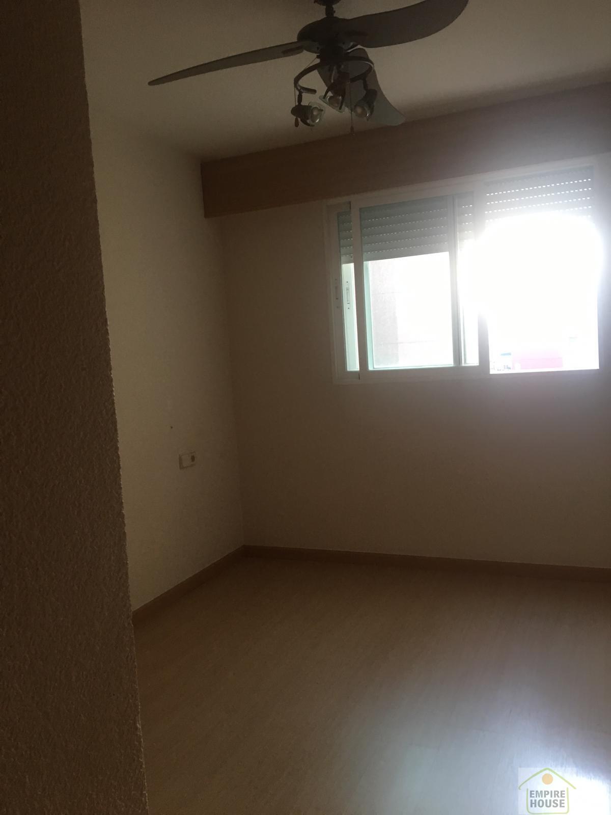 For sale of flat in Valencia