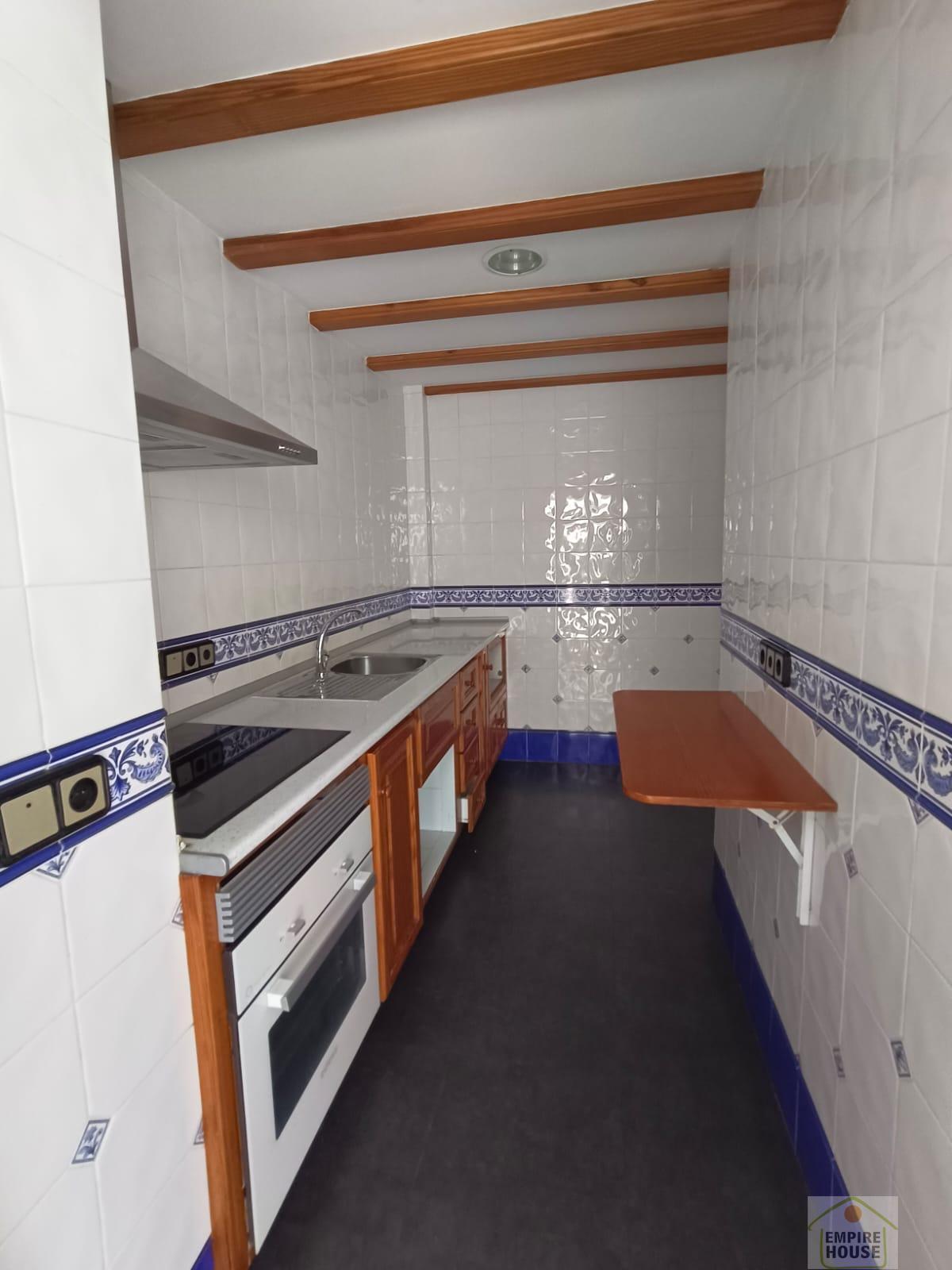 For sale of flat in Carcaixent