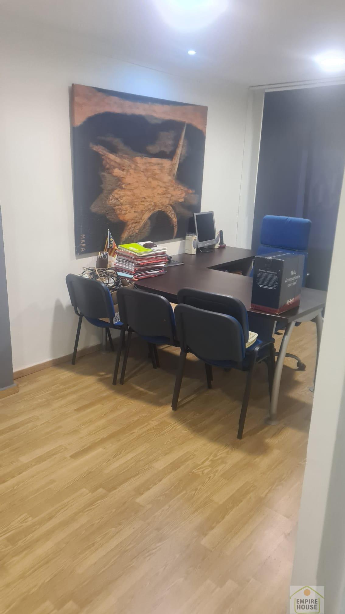 For rent of office in Valencia