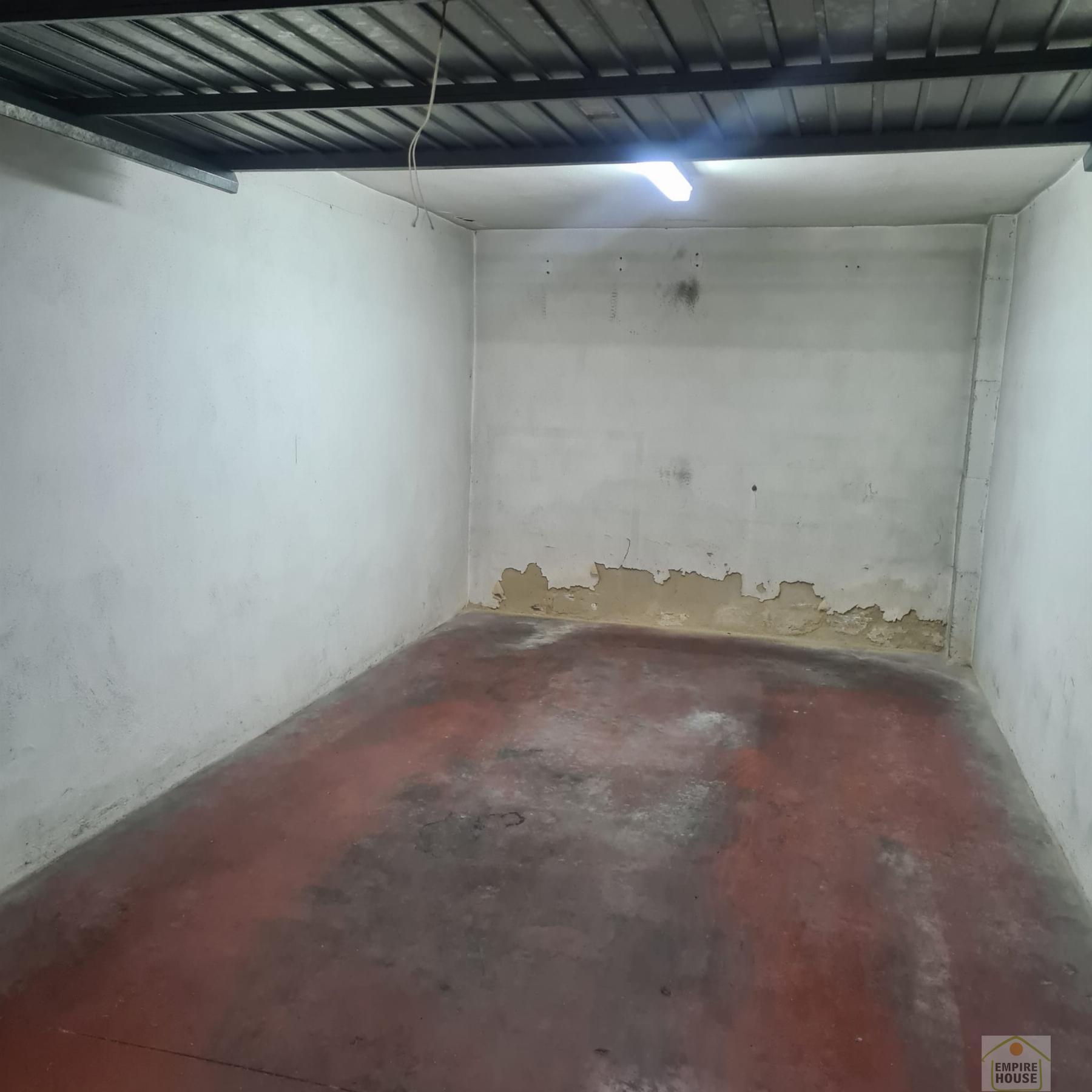 Venta de garaje en Favara